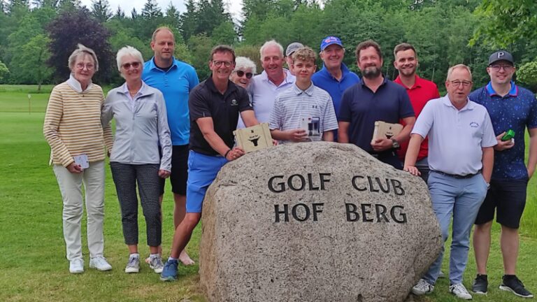 Golf Club Hof Berg e.V. erspielt 1.500 Euro für die Deutsche Krebshilfe